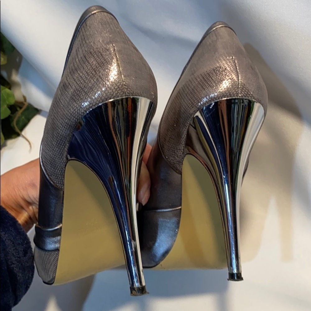 Nine West Transit Pewter Leather Heels - Picture 6 of 8
